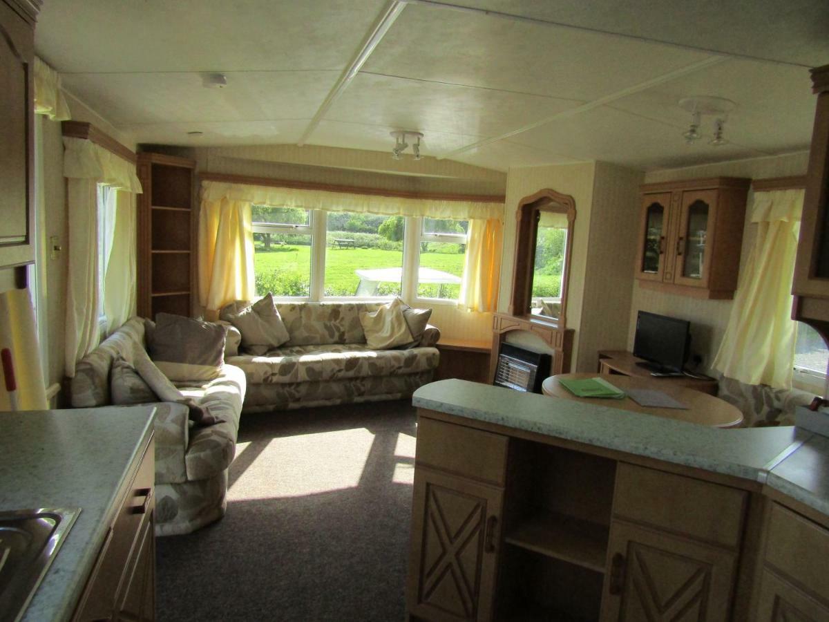 Fenlake Holiday Accommodation Metheringham Екстериор снимка